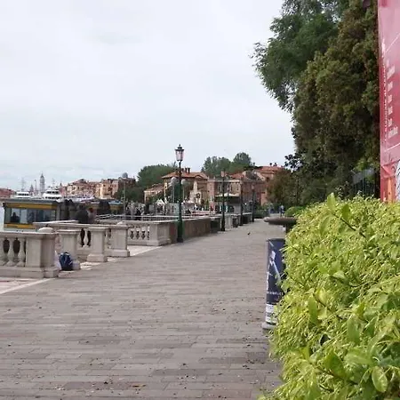Hotel Biennale Venise